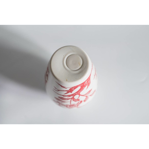 Vintage MCM Vitrock 9" Vase Anchor Hocking Red Birds & Flowers - Picture 7 of 7